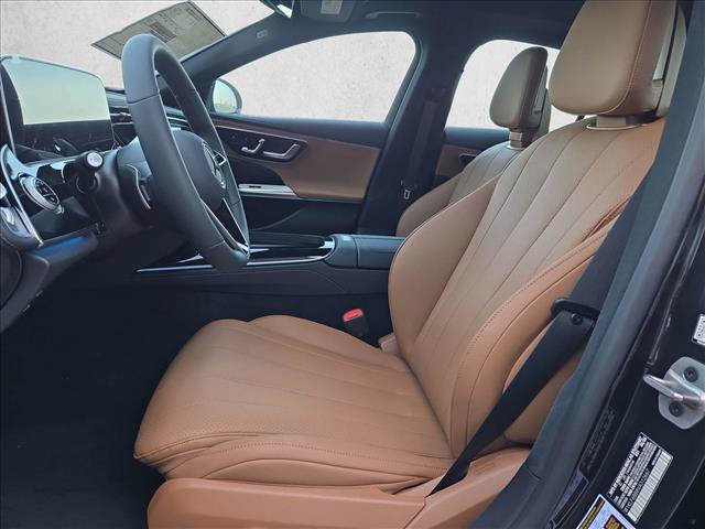 New 2027 Mercedes-Benz E 450 4MATIC Sedan image 3