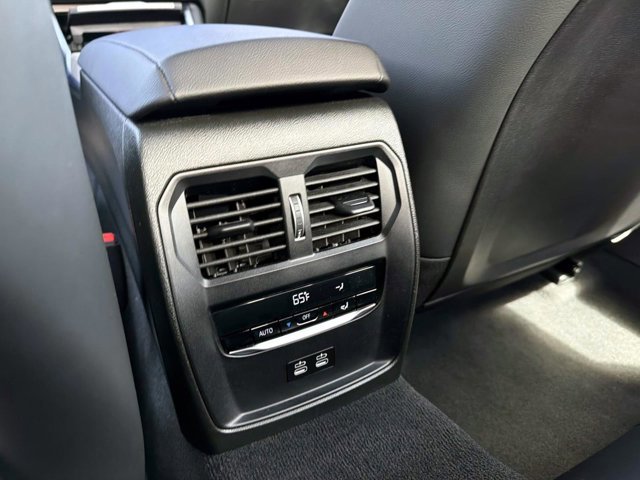 Used 2025 BMW 330i 330i image 14