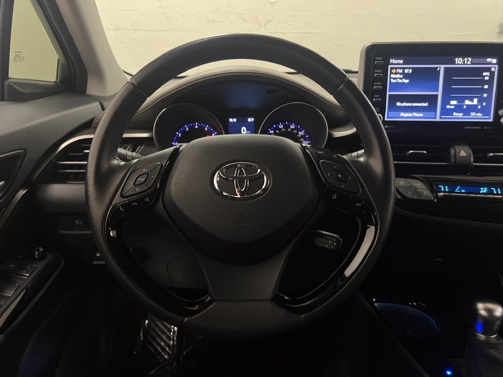 Used 2022 Toyota C-HR Limited FWD image 15