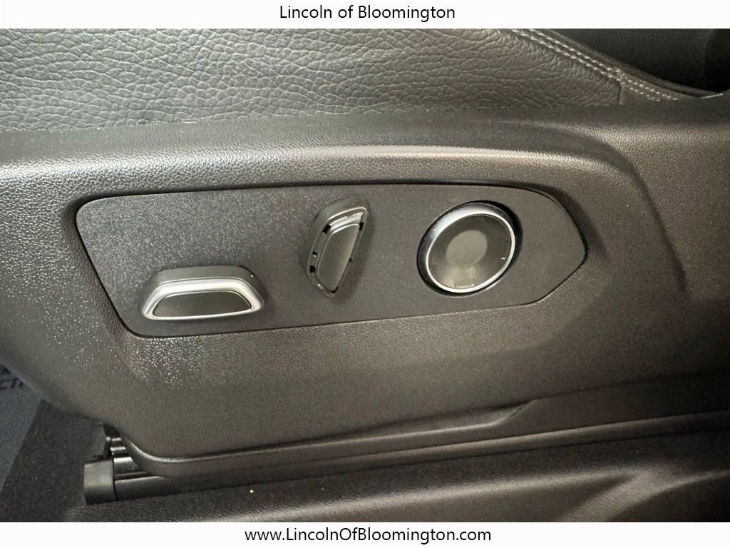 Used 2024 GMC Yukon Denali AWD/4WD image 54