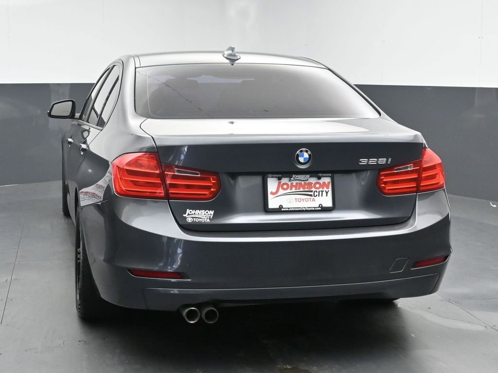 Used 2013 BMW 328i Sedan RWD image 6