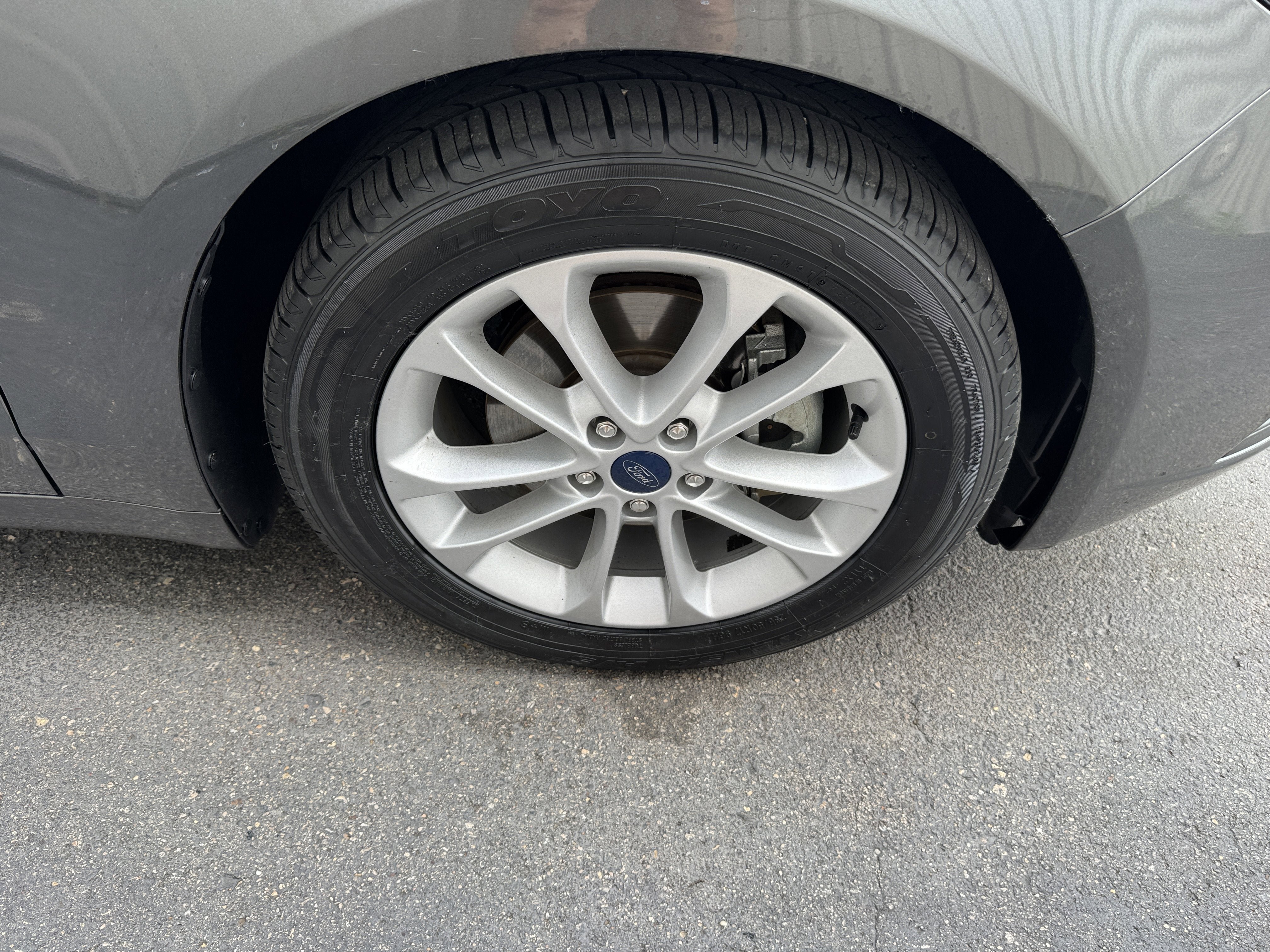 Used 2019 Ford Fusion SE FWD image 35