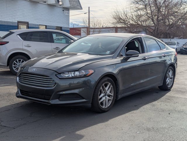 Used 2016 Ford Fusion SE image 8