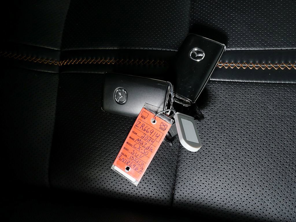Used 2024 MAZDA CX-50 AWD 2.5 S w/ Premium Plus Pkg image 25