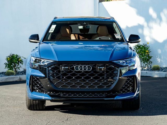 New 2026 Audi RS Q8 performance image 3