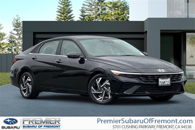 Used 2025 Hyundai Elantra Limited