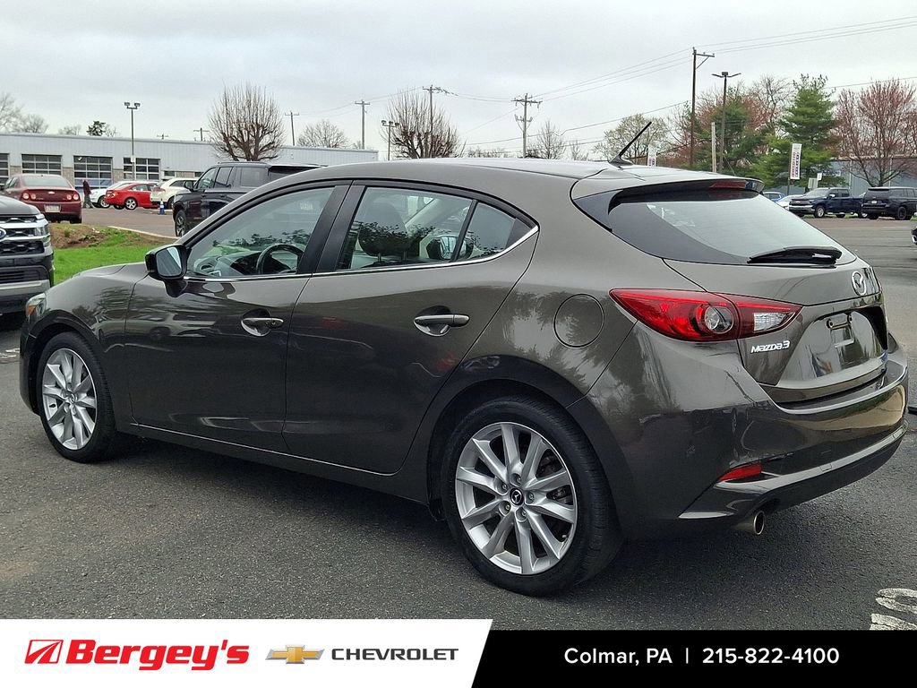 Used 2017 MAZDA MAZDA3 Touring FWD image 8