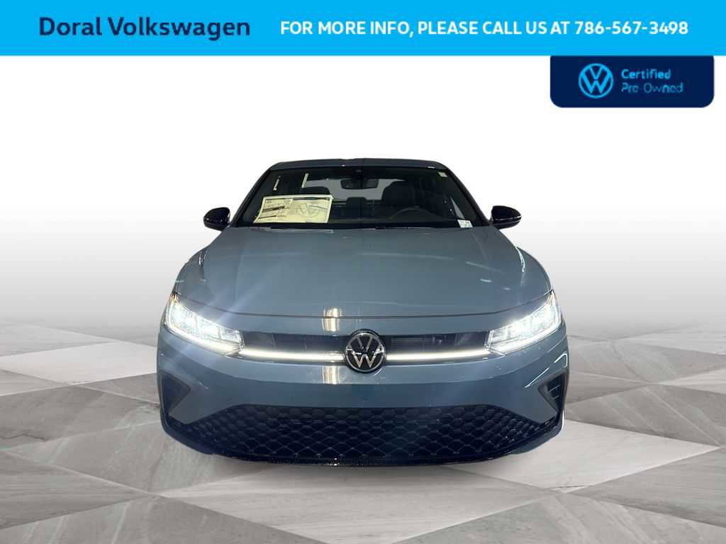 Used 2025 Volkswagen Jetta Sport image 3