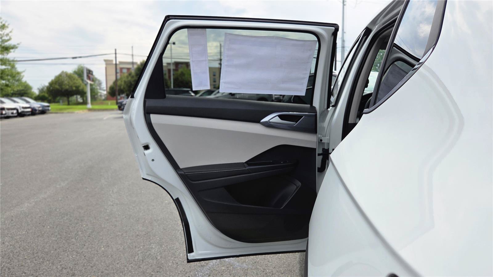 New 2026 Volkswagen Taos SEL AWD/4WD image 26
