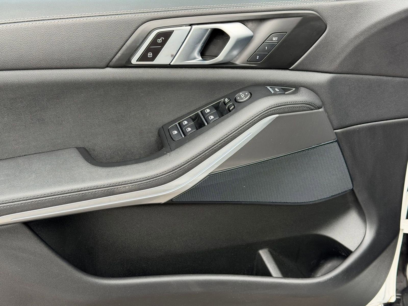 Used 2022 BMW X5 xDrive40i w/ Premium Package image 14