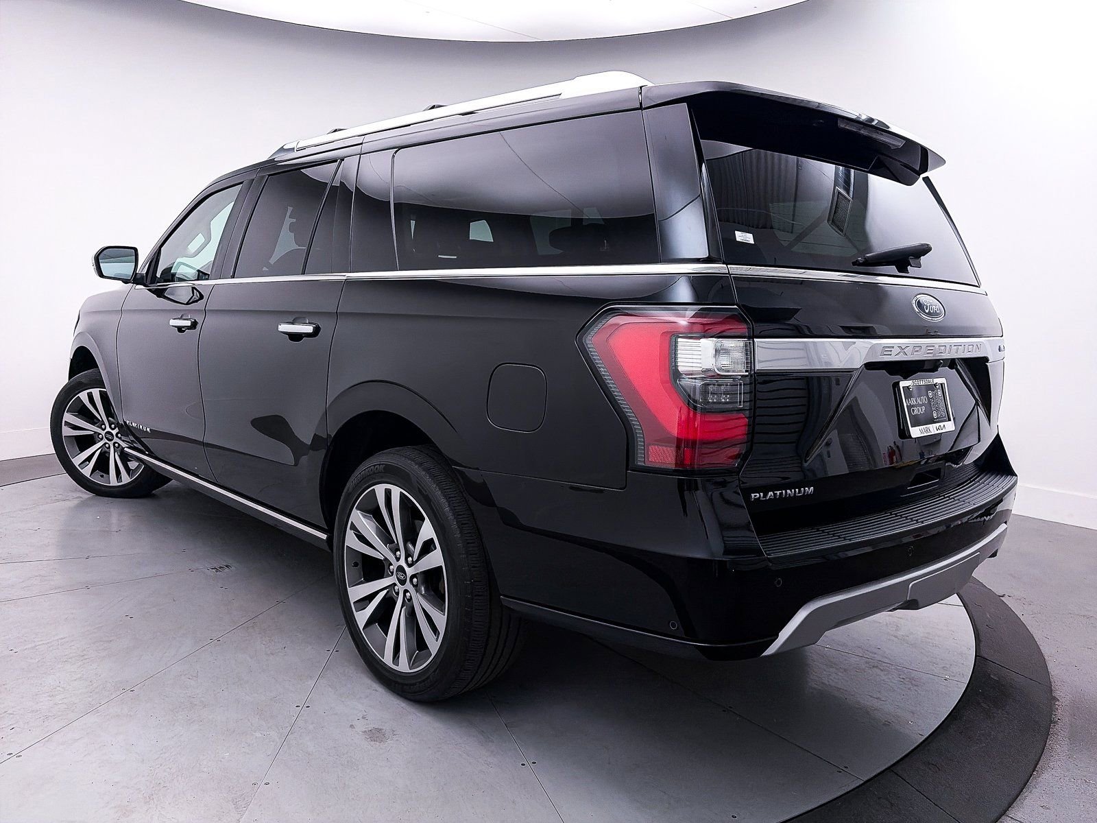 Used 2021 Ford Expedition Max Platinum image 2