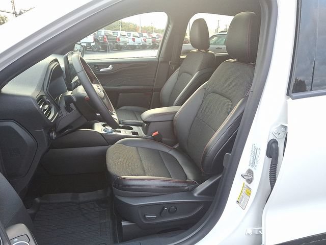 New 2025 Ford Escape ST-Line w/ Tech Pack #1 AWD/4WD image 11