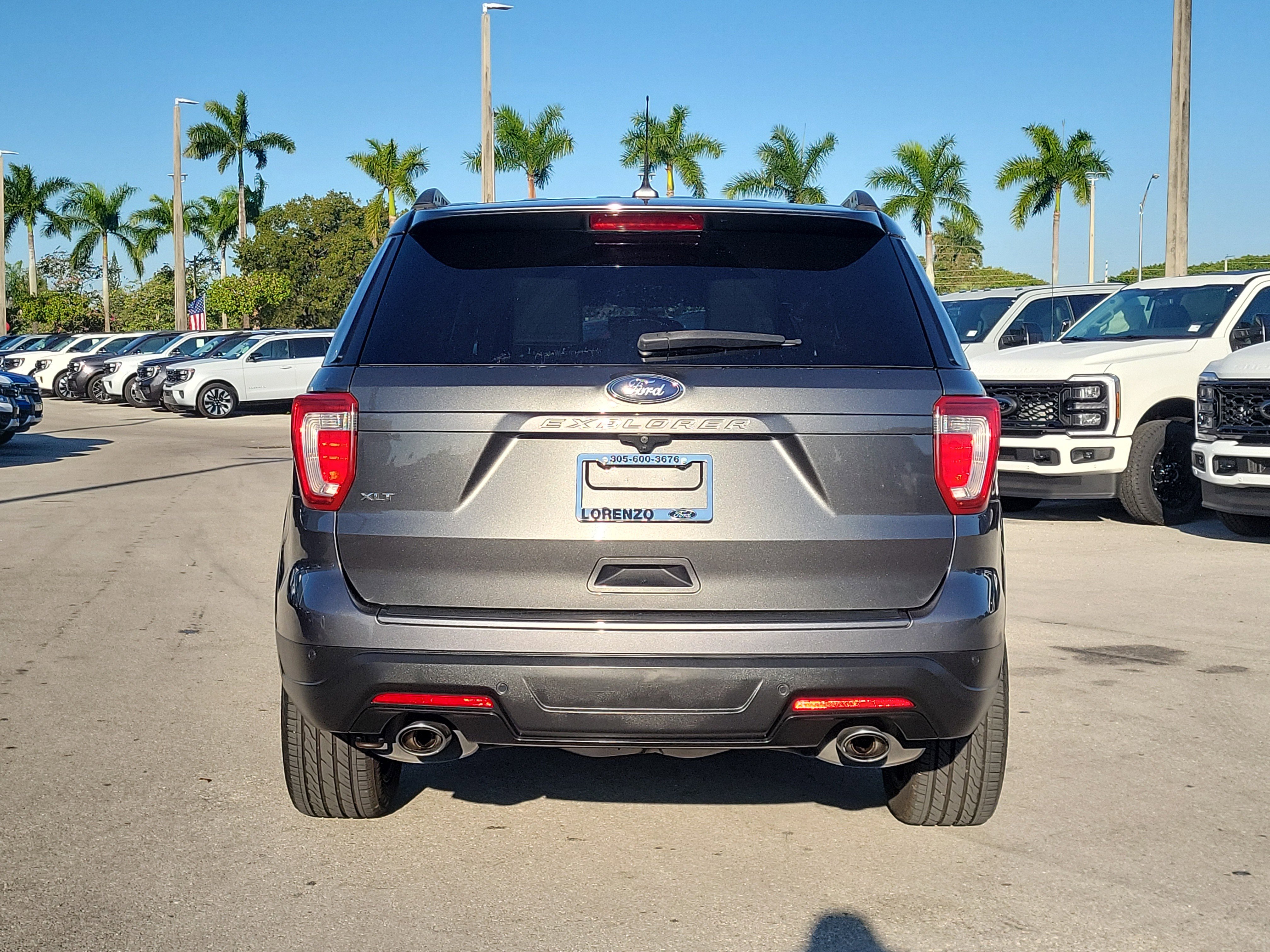 Used 2019 Ford Explorer XLT w/ Equipment Group 202A image 6