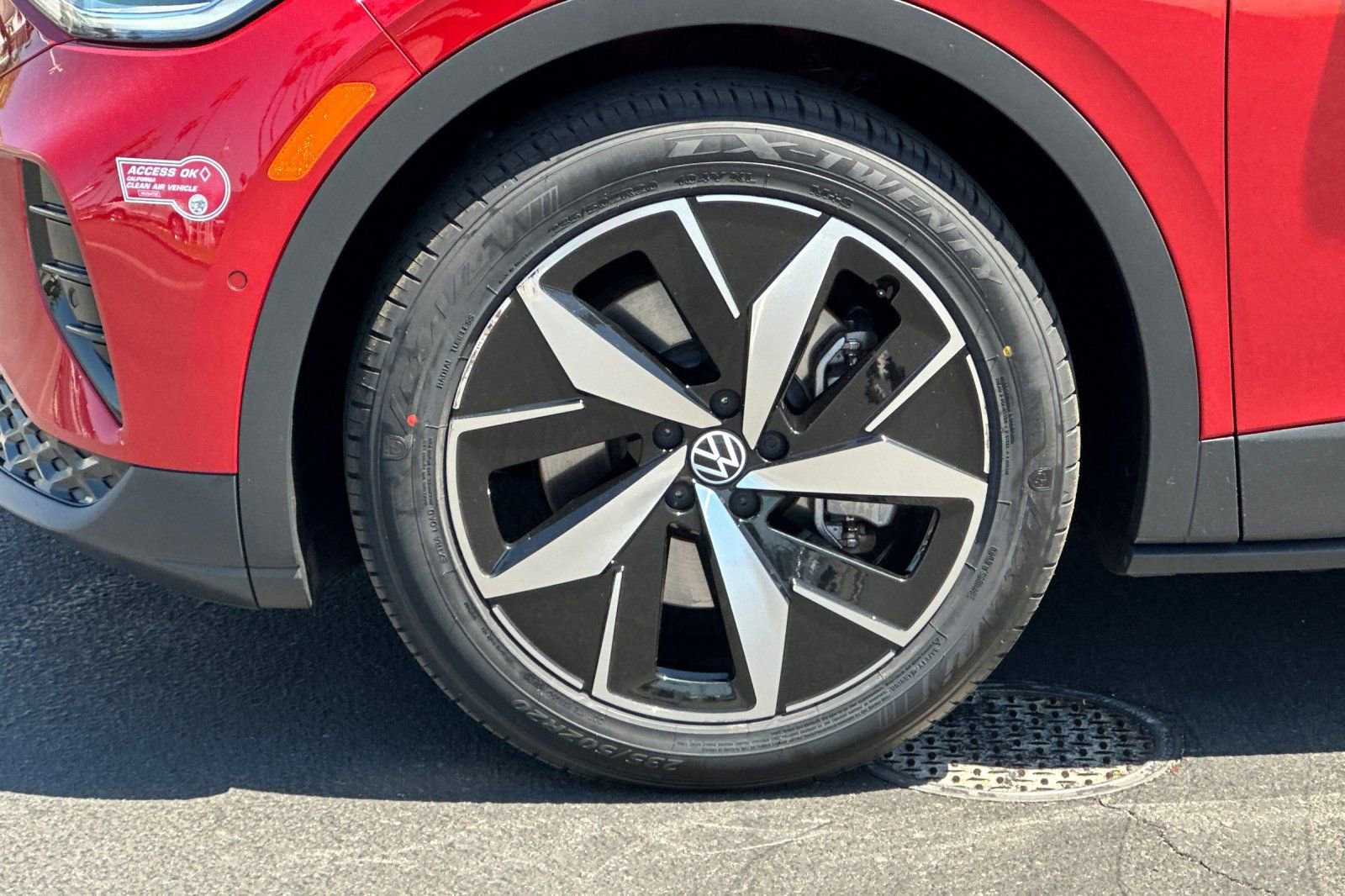 Used 2023 Volkswagen ID.4 Pro S image 26