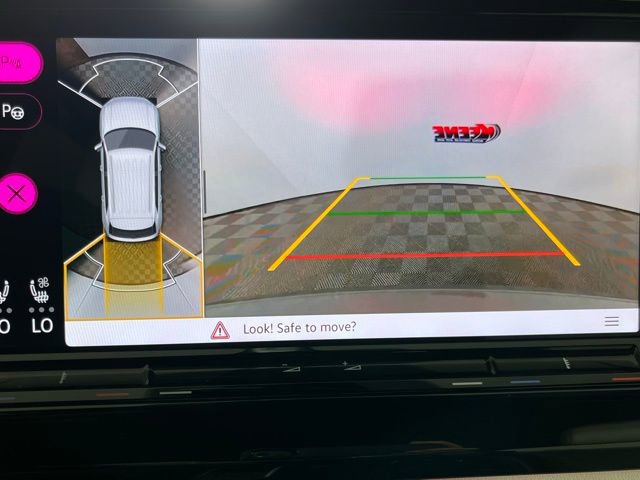 Used 2025 Volkswagen Atlas Cross Sport SEL Premium R-Line image 12