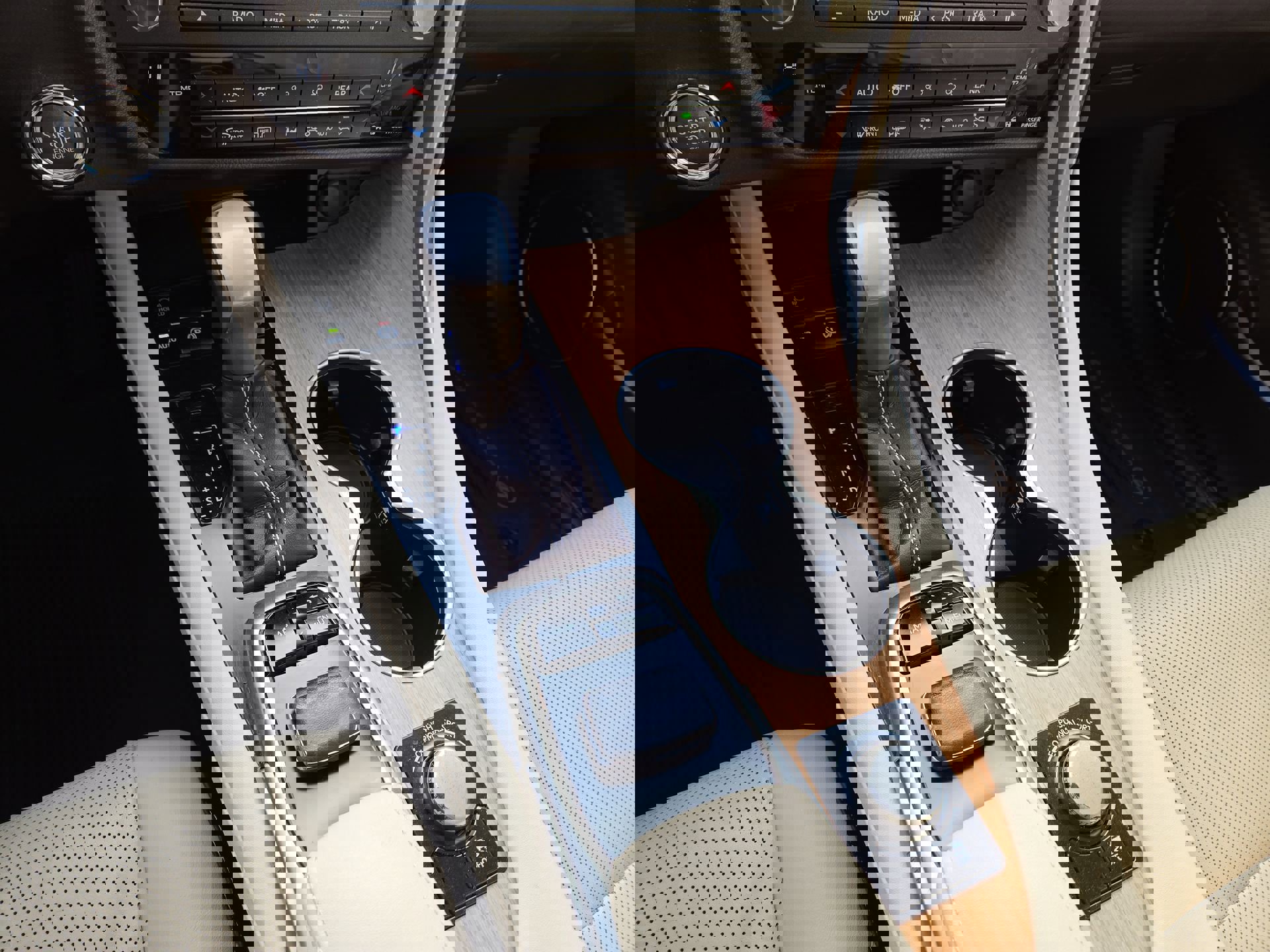 Used 2019 Lexus RX 350L FWD image 22