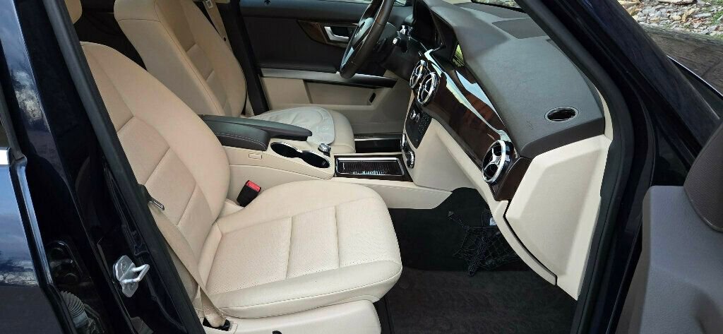 Used 2014 Mercedes-Benz GLK 250 BlueTEC 4MATIC image 22