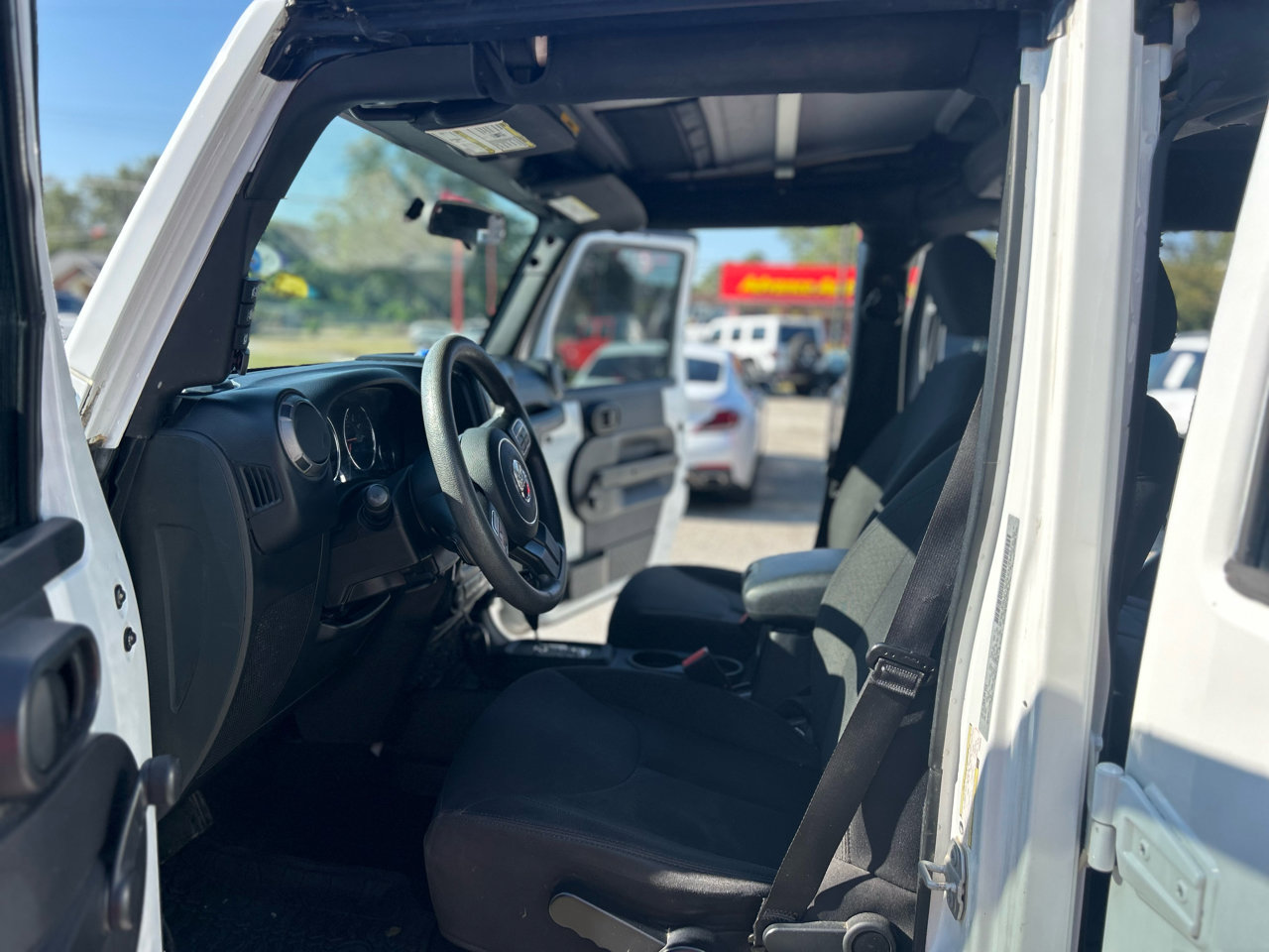 Used 2018 Jeep Wrangler Unlimited Sport image 8