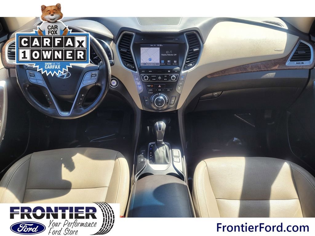 Used 2017 Hyundai Santa Fe SE image 12