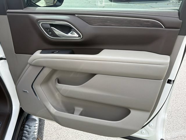 Used 2024 Chevrolet Tahoe Z71 w/ Z71 Off-Road Package AWD/4WD image 17