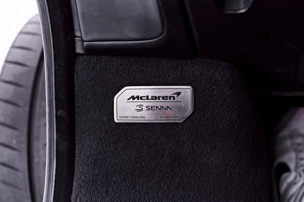 Used 2019 McLaren Senna RWD image 84