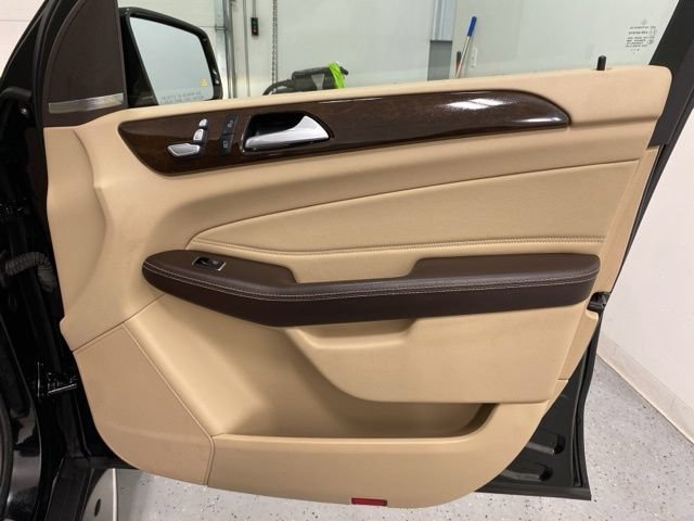 Used 2017 Mercedes-Benz GLE 350 4MATIC w/ Premium 1 Package image 38