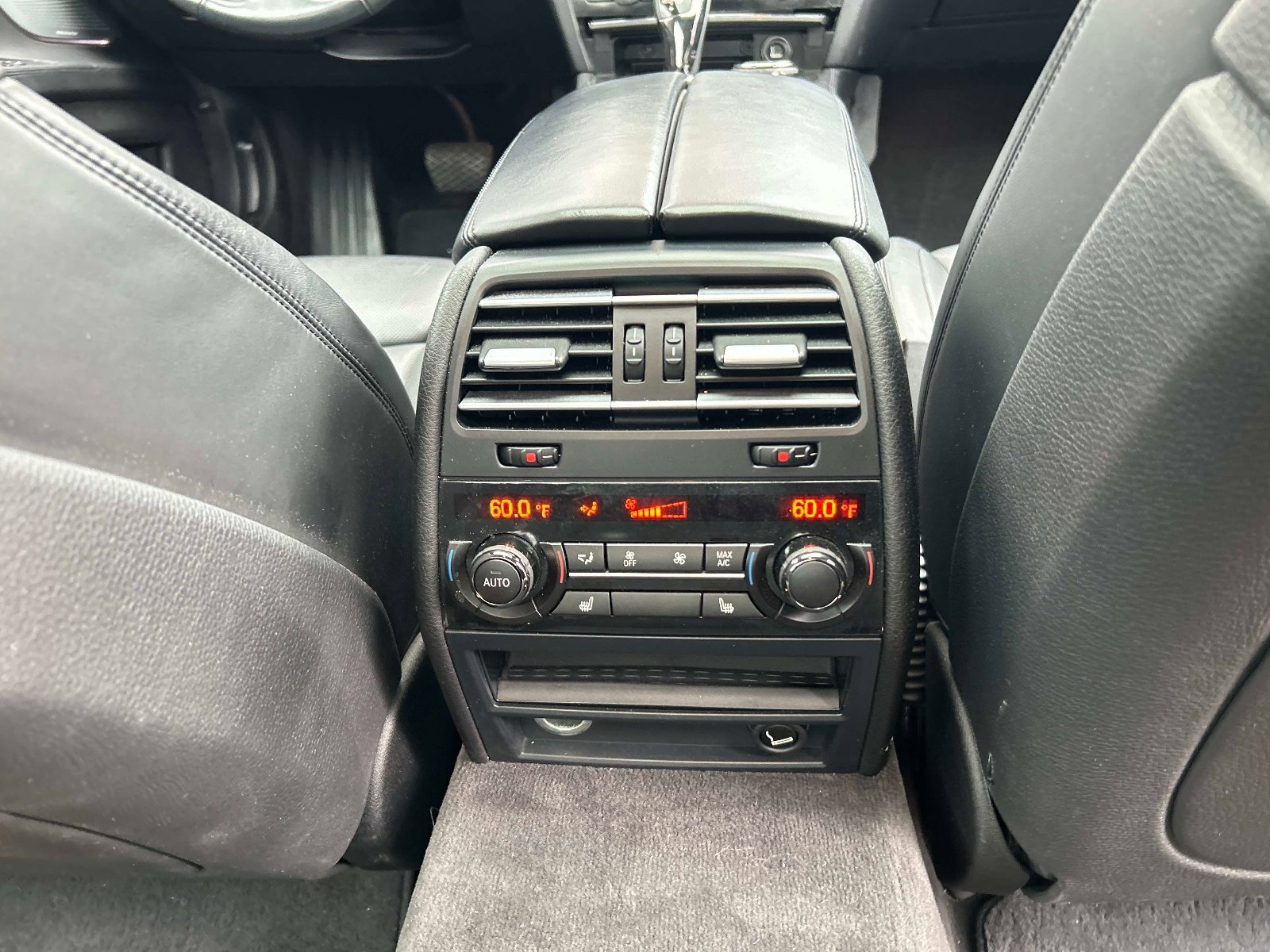 Used 2014 BMW 750Li xDrive AWD/4WD image 15