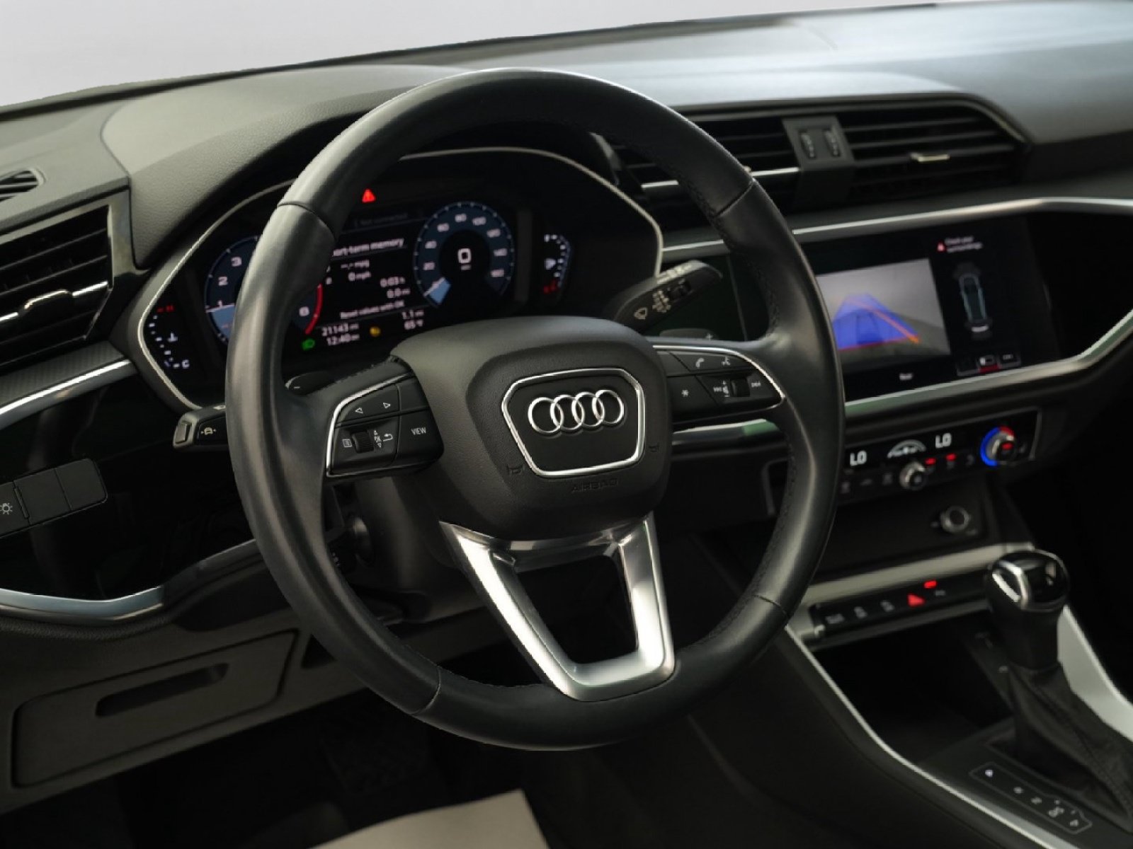 Used 2021 Audi Q3 2.0T Premium w/ Convenience Package AWD/4WD image 14