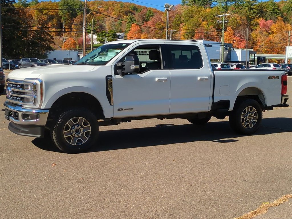 Used 2024 Ford F250 Lariat image 2