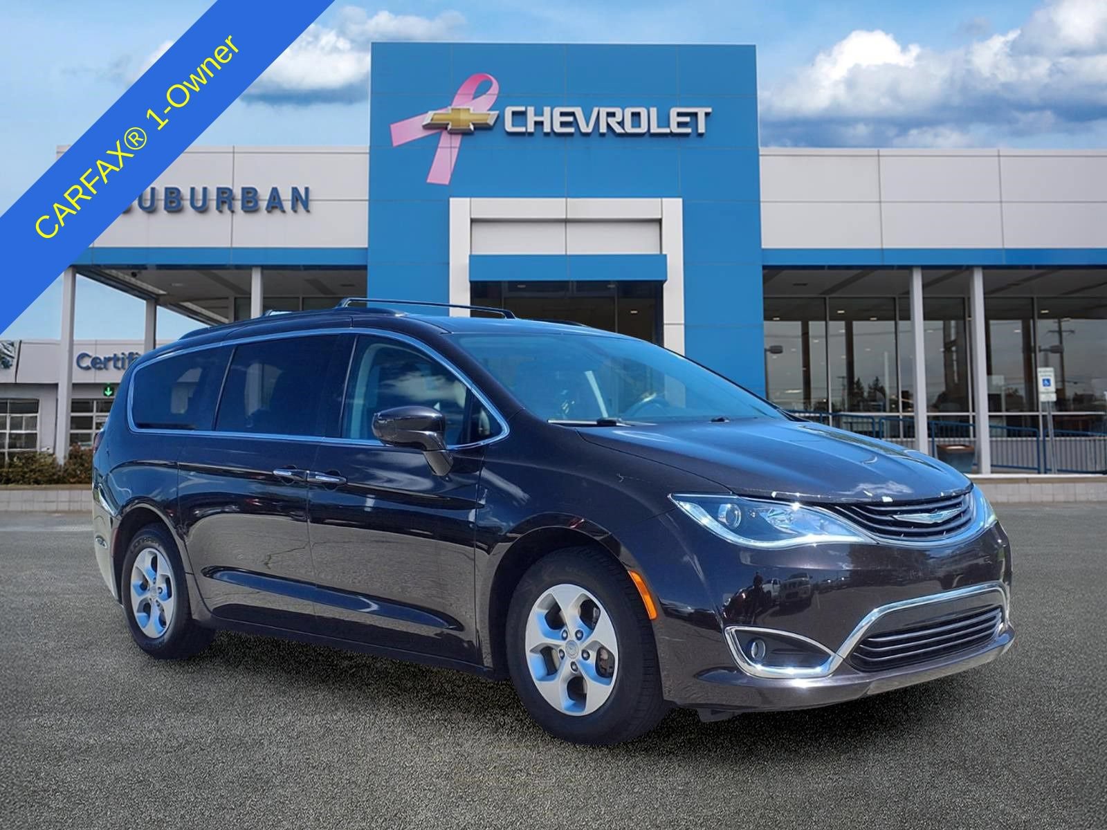 Used 2017 Chrysler Pacifica Premium FWD image 3