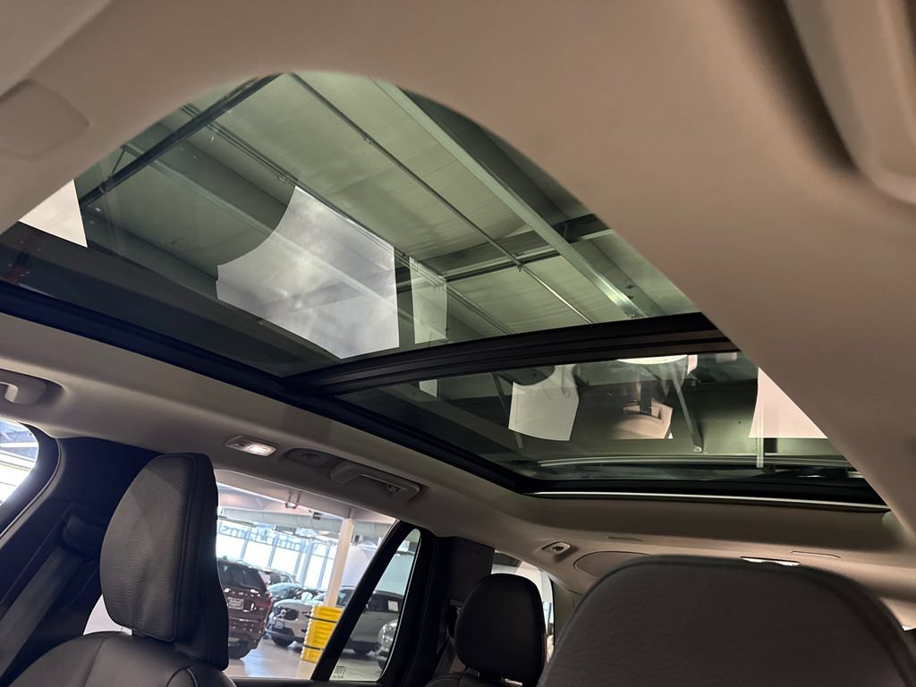 Certified 2024 Volvo XC90 T8 Plus w/ Protection Package Premier AWD/4WD image 20