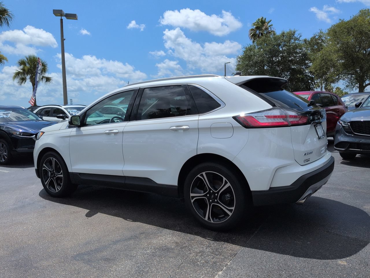 Used 2020 Ford Edge Titanium FWD image 6