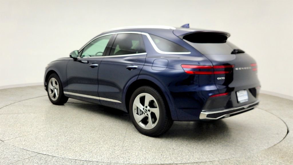 Used 2026 Genesis GV70 2.5T Select image 7