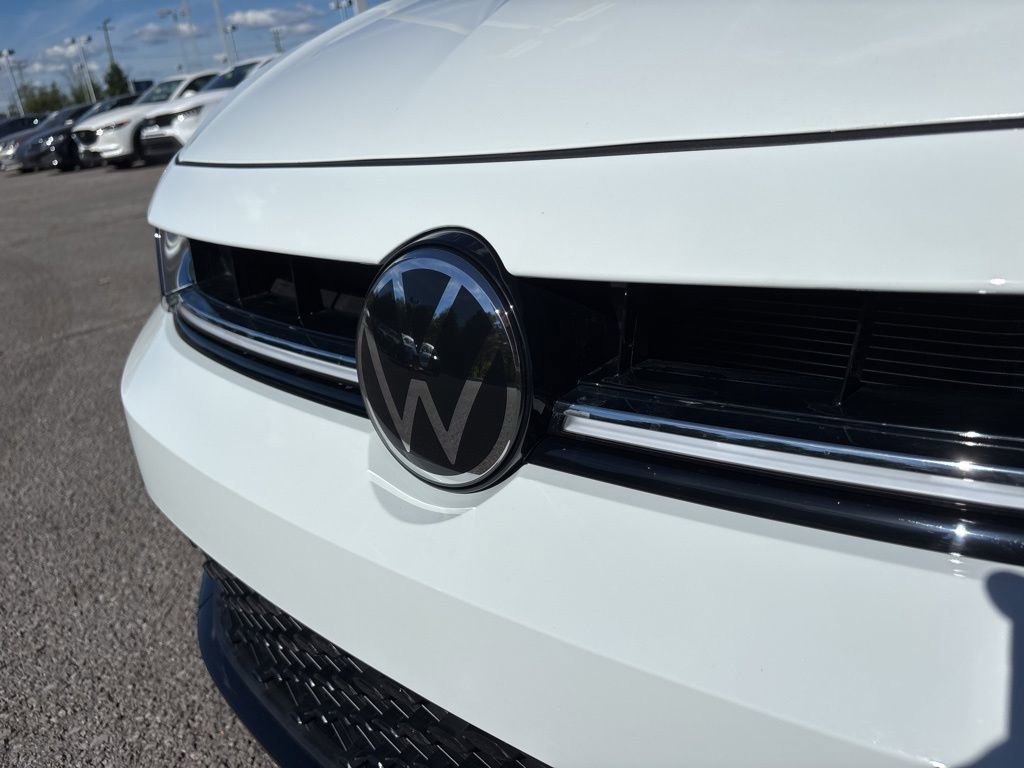 New 2025 Volkswagen Jetta Sport image 9