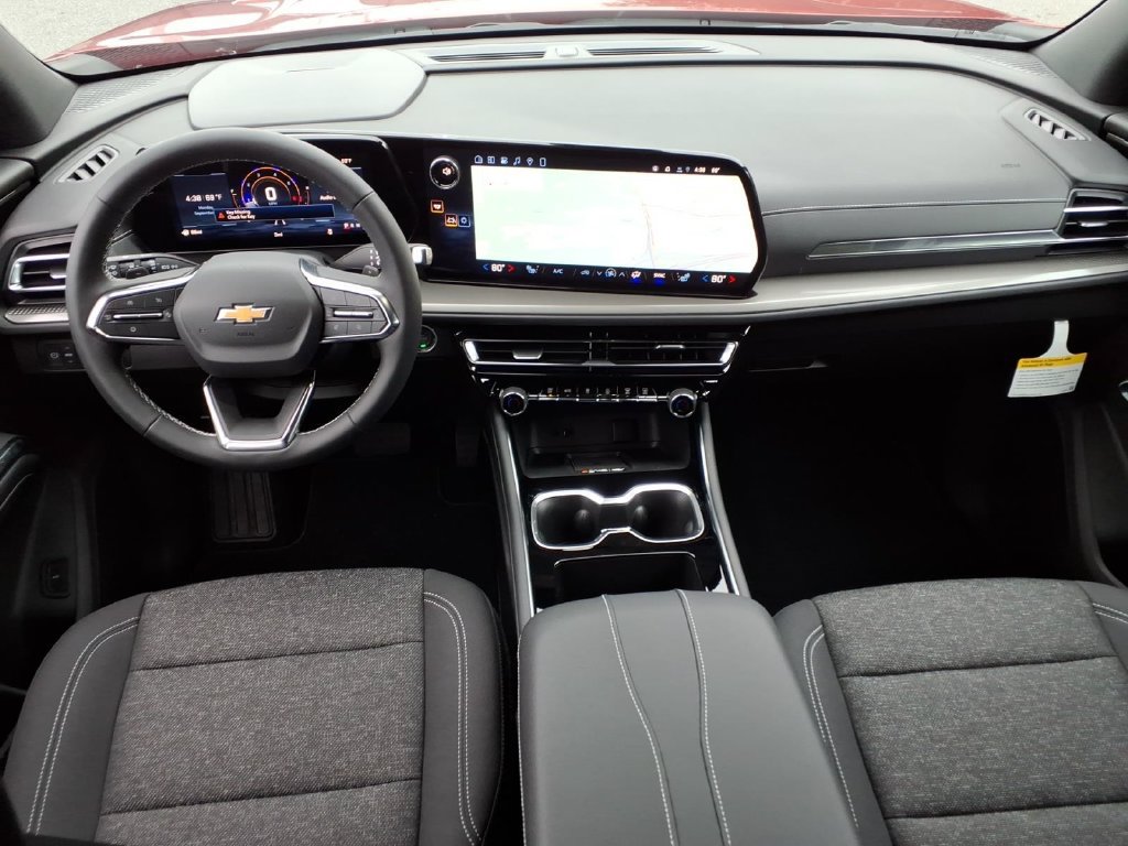 New 2027 Chevrolet Traverse LT FWD image 23