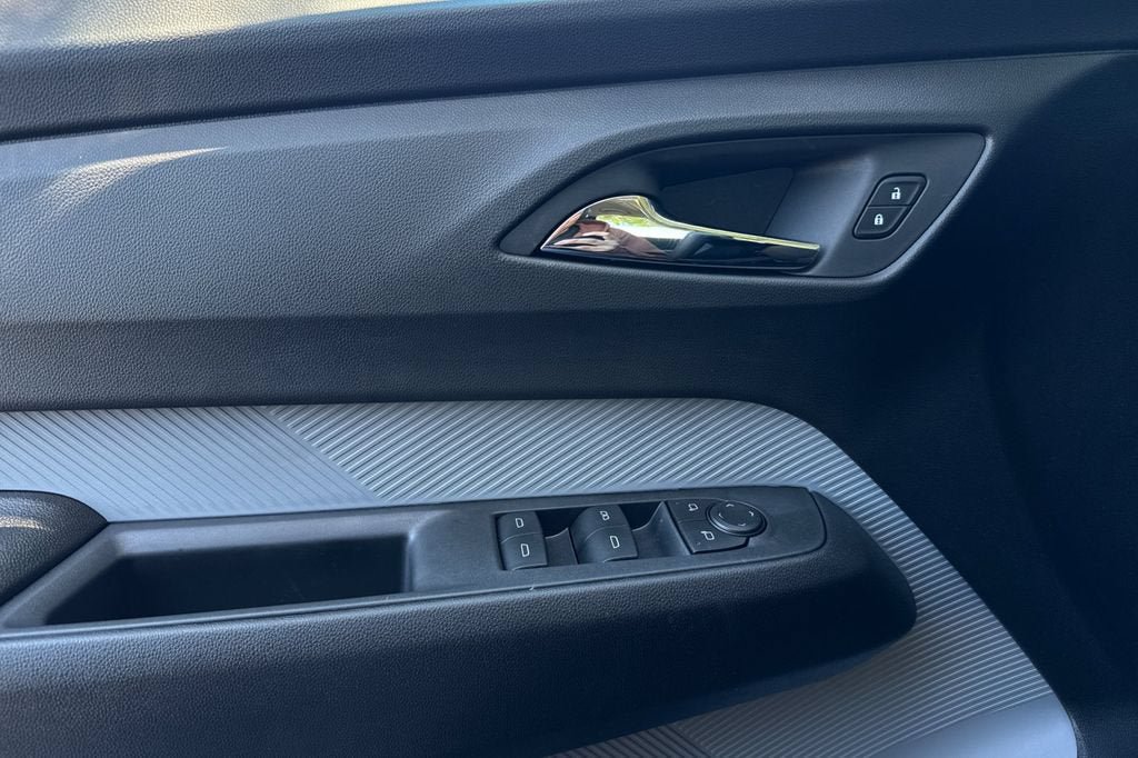 New 2027 Chevrolet Bolt LT FWD image 11
