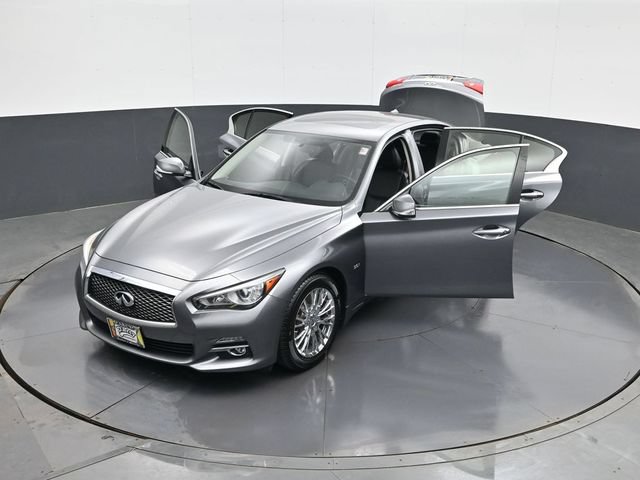 Used 2017 INFINITI Q50 Signature Edition w/ All Weather Package (L93) AWD/4WD image 30