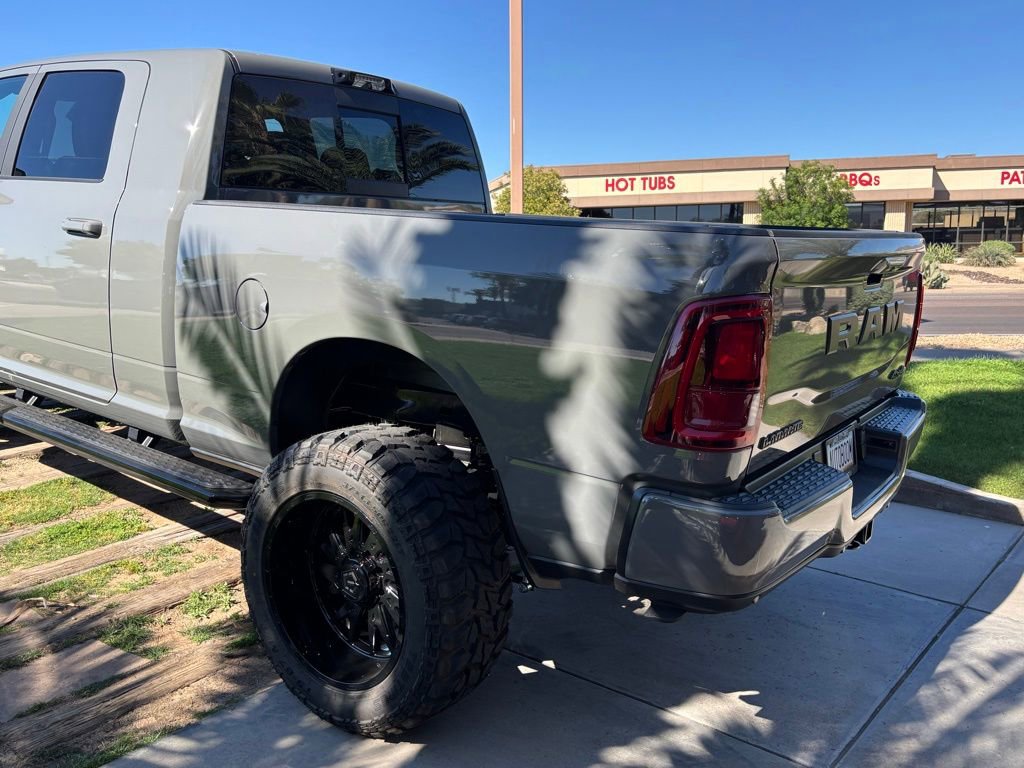 Used 2026 RAM 2500 Laramie AWD/4WD image 15