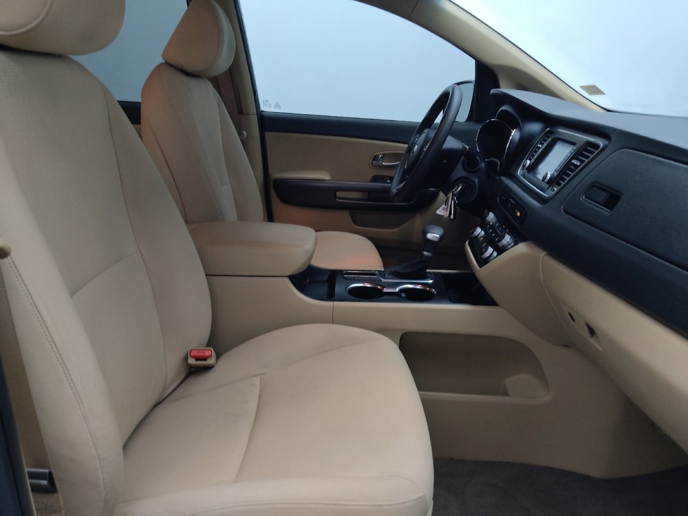 Used 2020 Kia Sedona LX FWD image 21