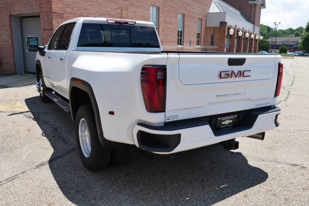 Used 2026 GMC Sierra 3500 Denali w/ Denali Reserve Package AWD/4WD image 6