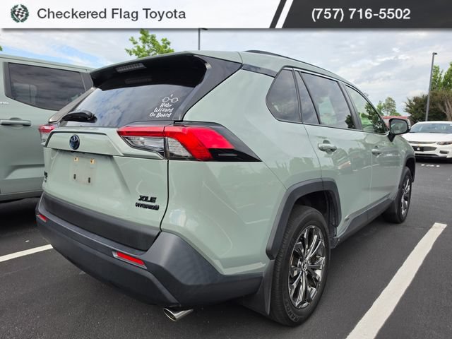 Used 2022 Toyota RAV4 XLE Premium AWD/4WD image 6