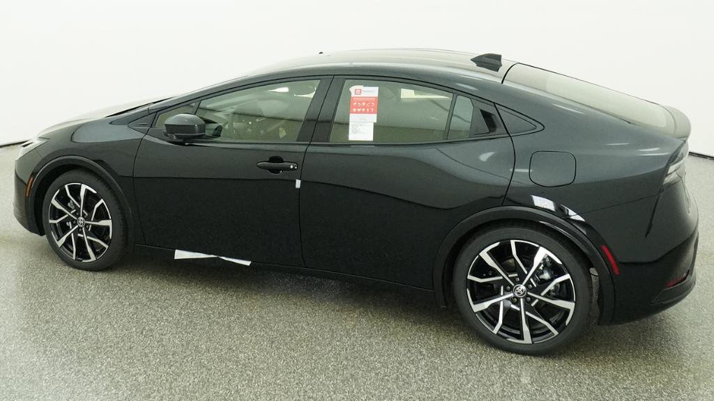 New 2026 Toyota Prius Plug-In Hybrid FWD image 7