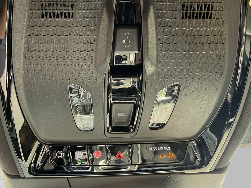 Used 2024 Cadillac Lyriq Luxury AWD/4WD image 28