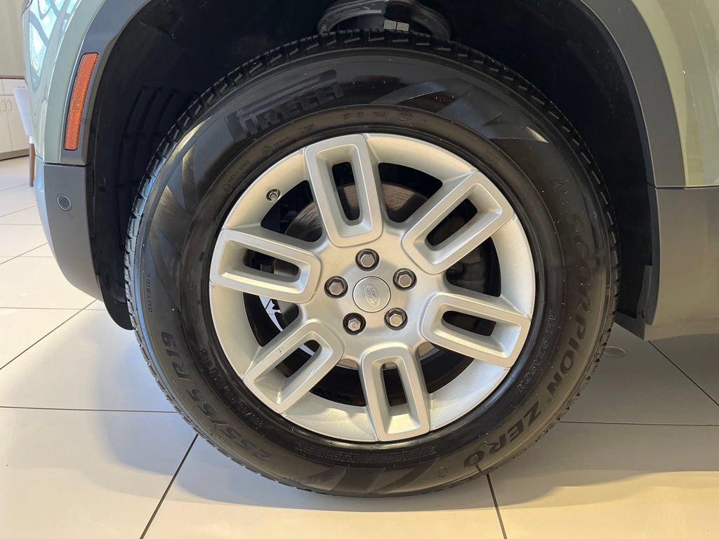 Certified 2020 Land Rover Defender 110 S AWD/4WD image 15