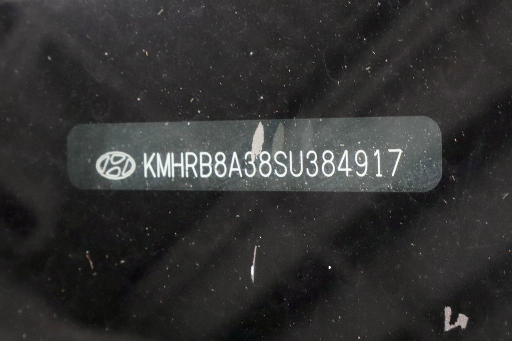 Certified 2025 Hyundai Venue SE FWD image 31