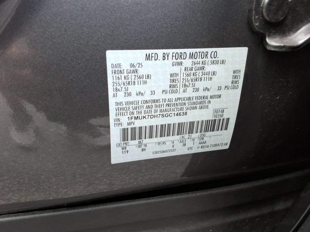 Used 2025 Ford Explorer Active RWD image 37