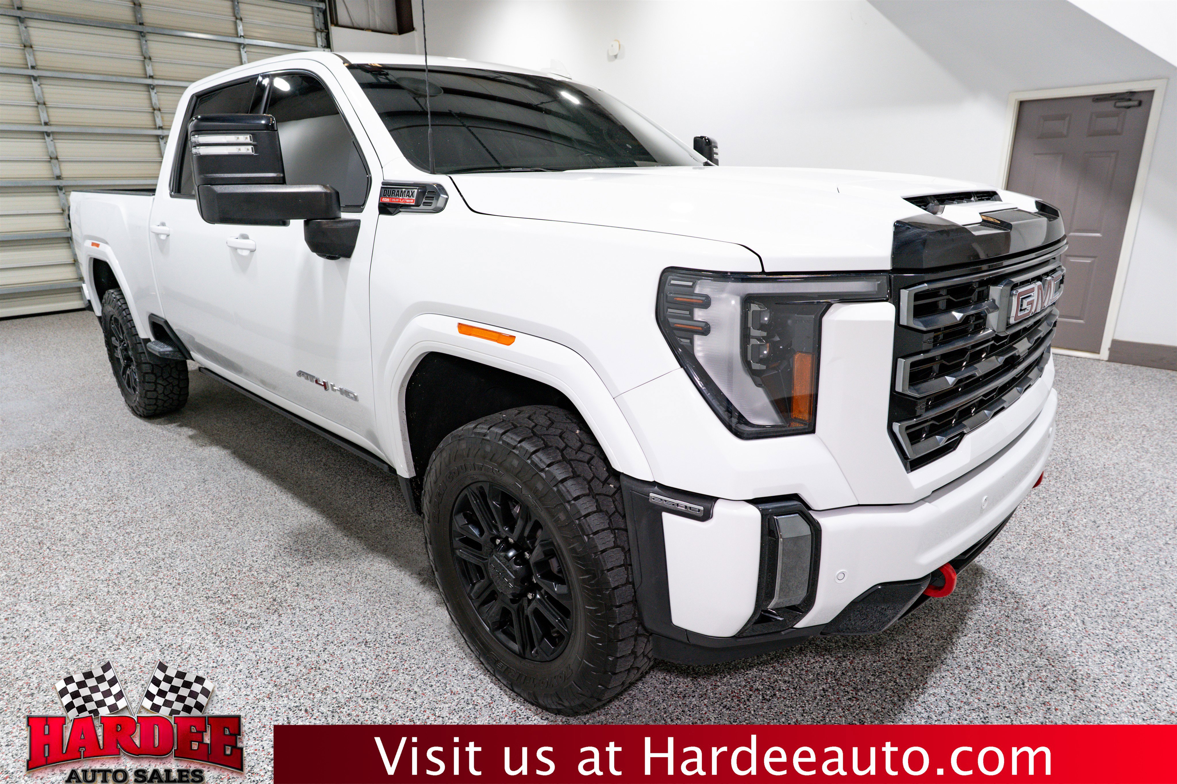 Used 2024 GMC Sierra 2500 AT4 image 6