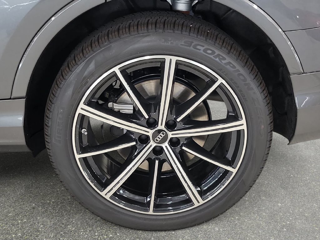 New 2026 Audi Q7 2.0T Premium Plus AWD/4WD image 17