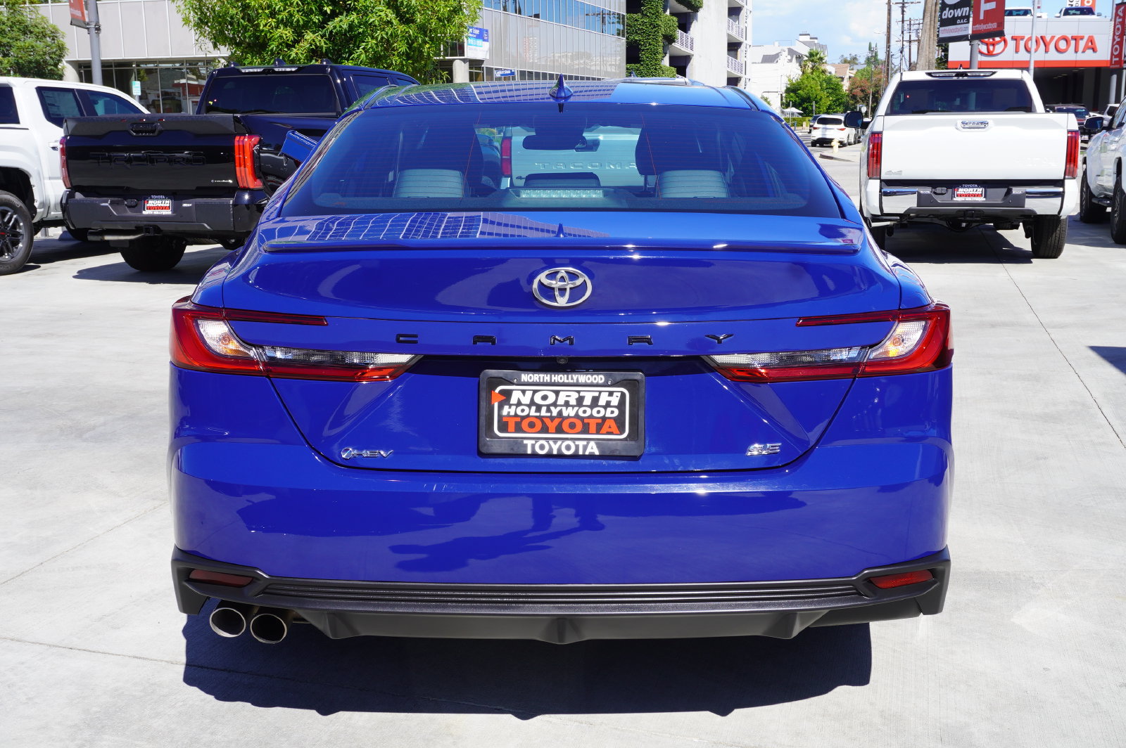 Certified 2025 Toyota Camry SE FWD image 6