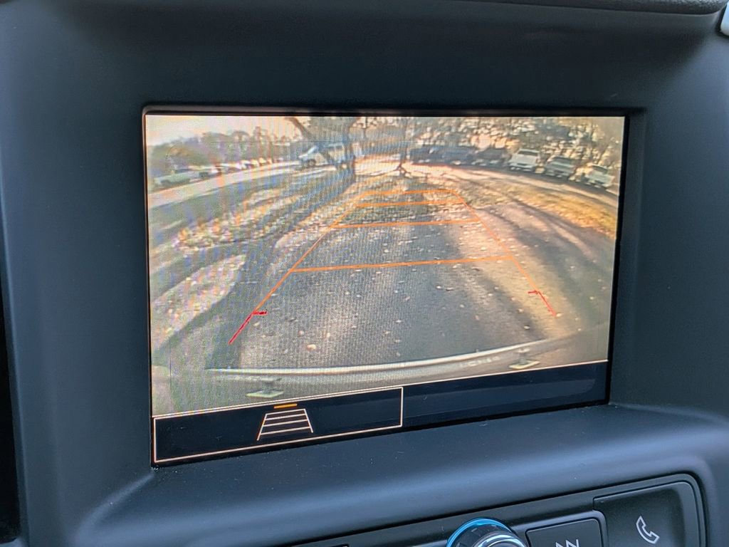 Used 2023 GMC Terrain SLE w/ Driver Convenience Package image 23